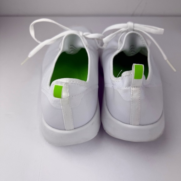 Oofos Mens 10 White OOmg Sport LS Low-Top Recovery Athletic Shoe Lace Up SEE ALL
